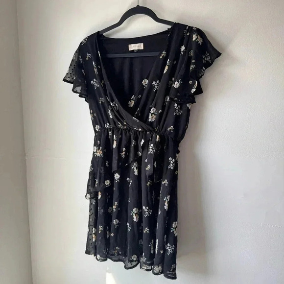 Altar’s State | Black Flowy Floral Dress - Picture 4 of 5
